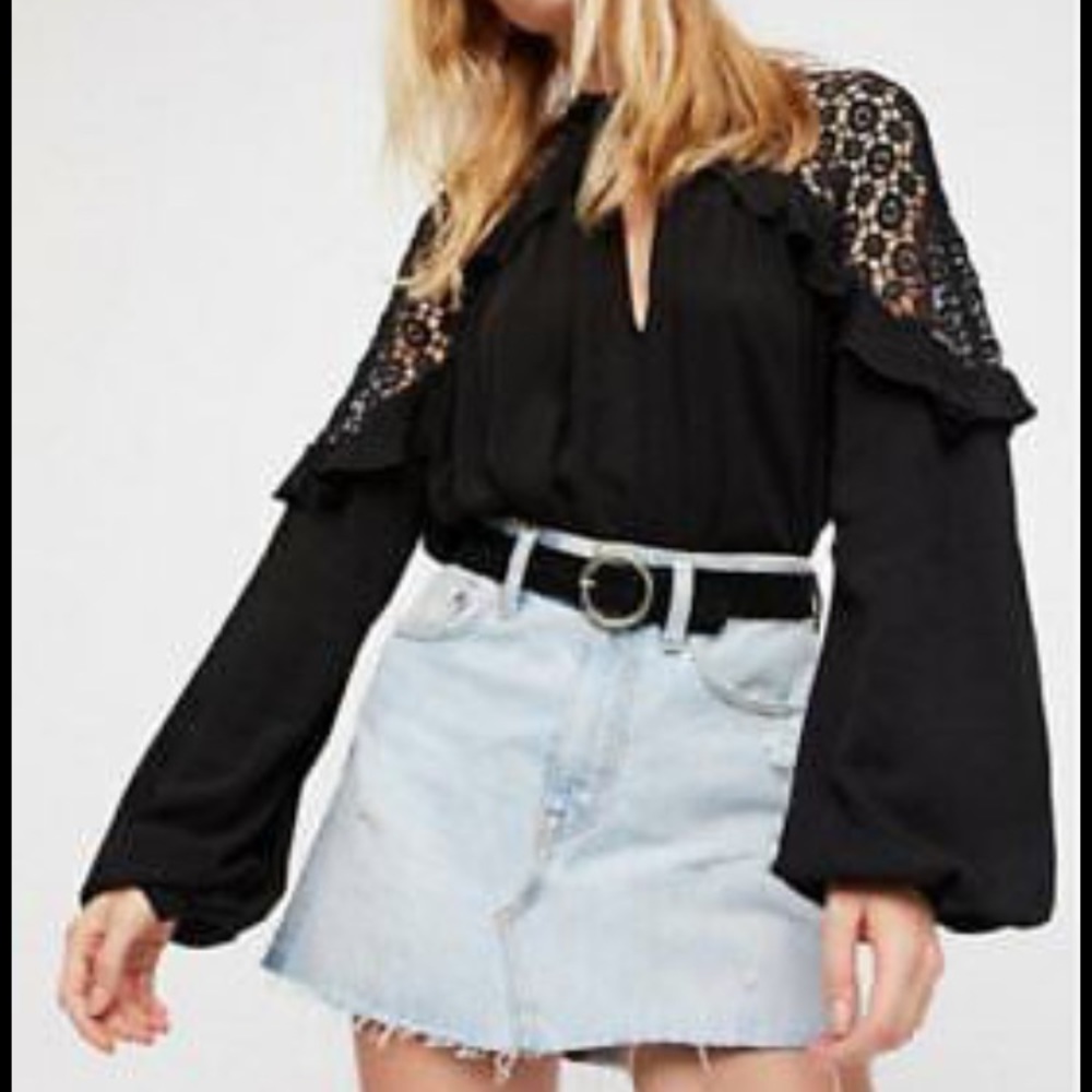 M free people black top with crochet cut outs - Picture 1 of 5
